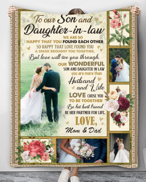 Best Gift For Son On Wedding Day Customized Photo BLanket For Couple